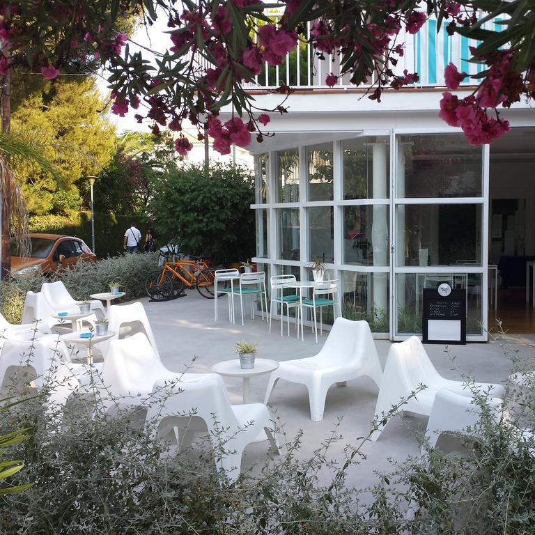 Sitges Beach Hostel エクステリア 写真