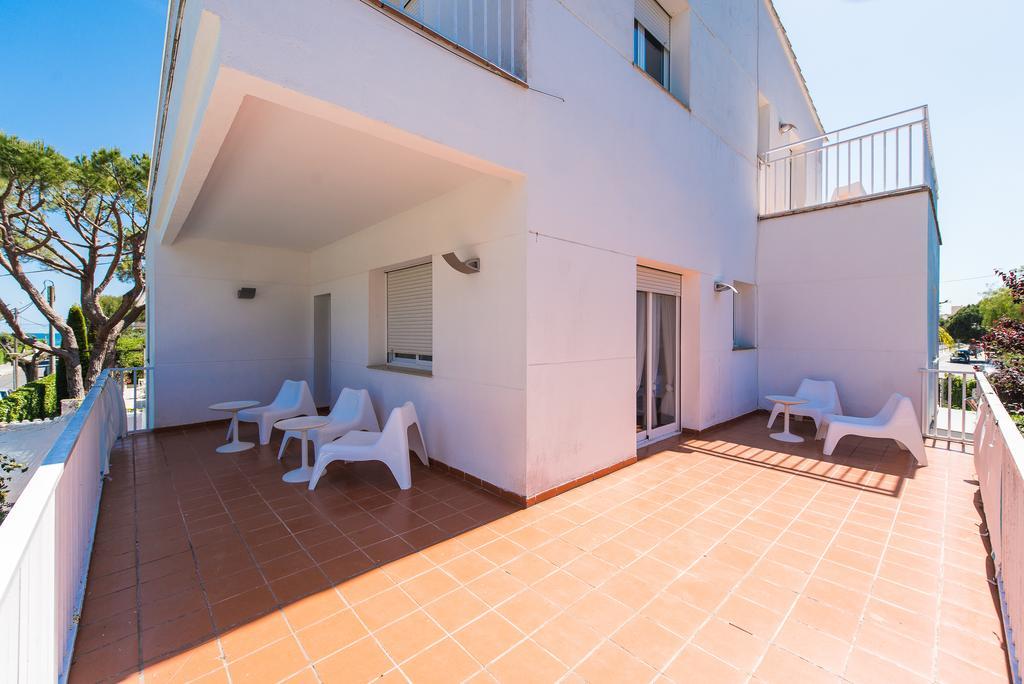 Sitges Beach Hostel エクステリア 写真