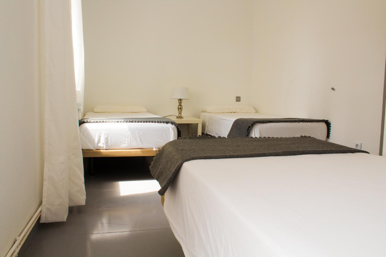 Sitges Beach Hostel エクステリア 写真